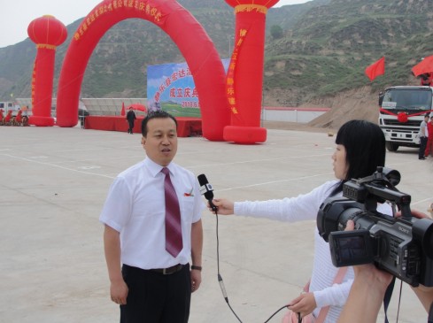 宏达混凝土有限公司董事长段建强接受媒体采访
